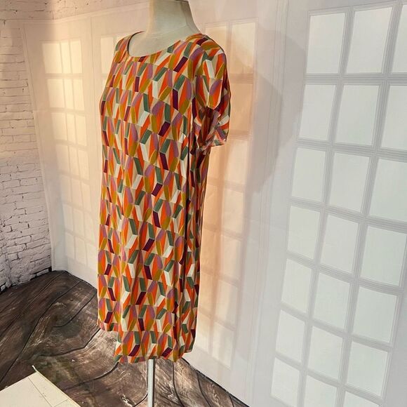 SALE 💵BUNDLE 4 for $20!! Geometric Multicolor Mini Dress - Picture 3 of 10